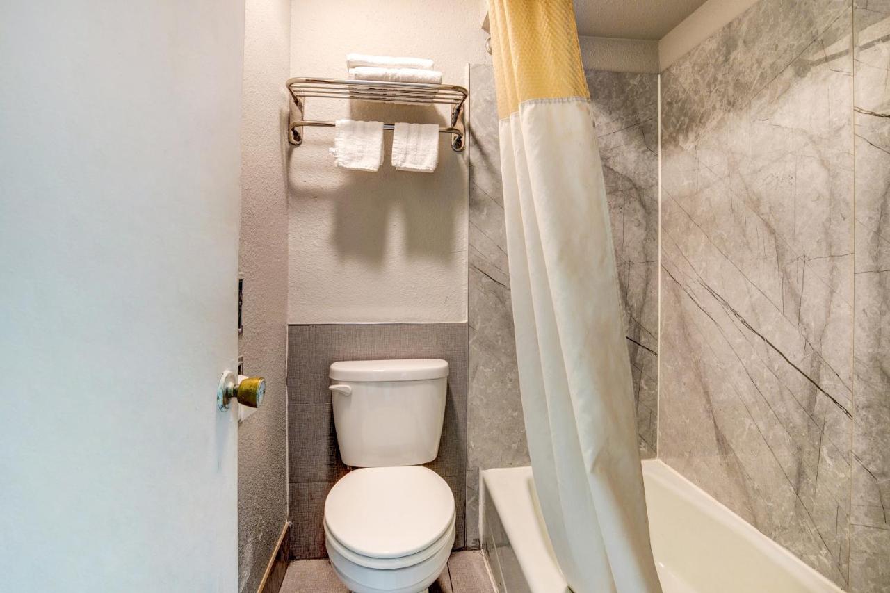 Oyo Hotel Lake Charles La I-10 Zewnętrze zdjęcie