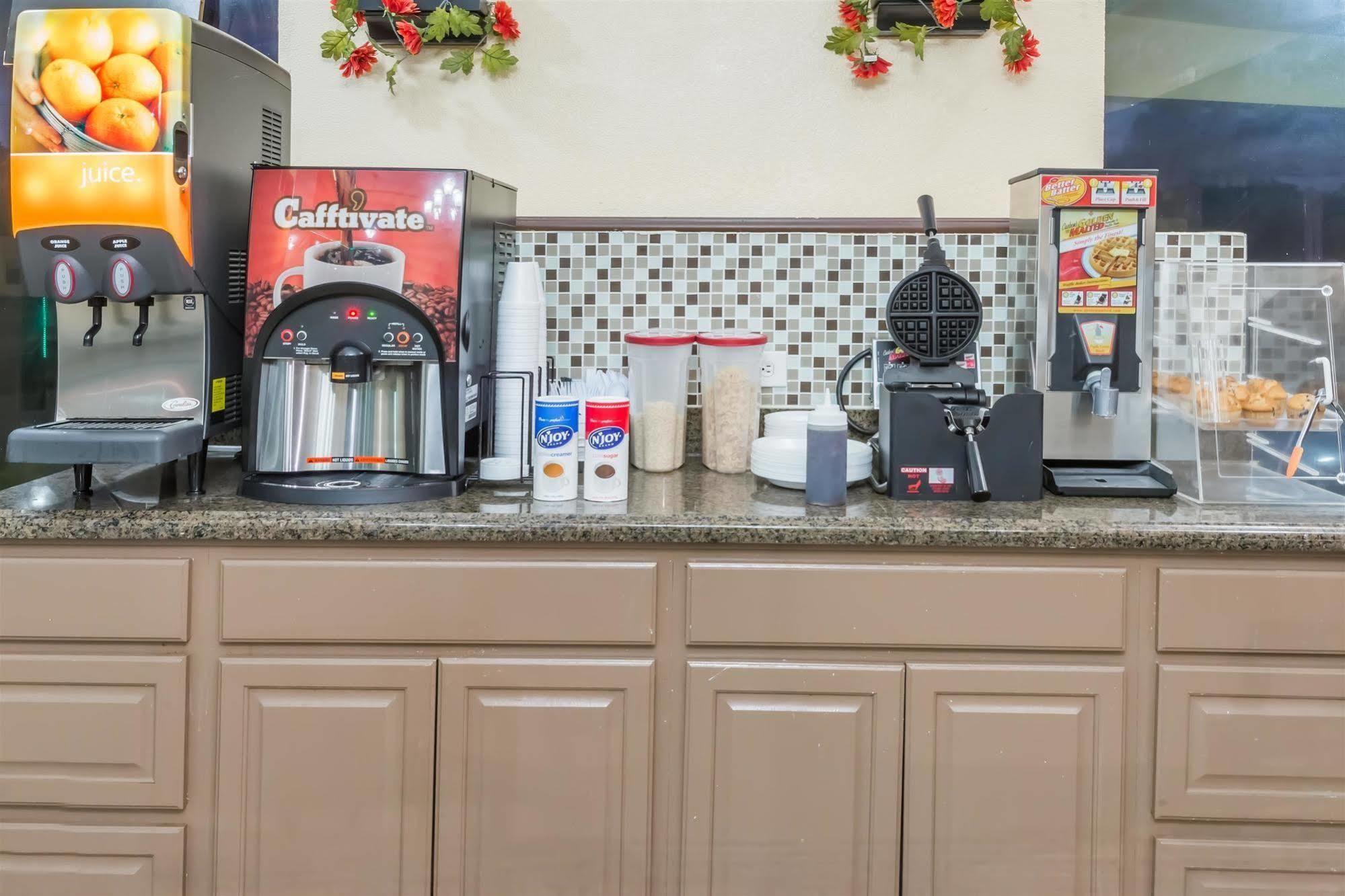 Oyo Hotel Lake Charles La I-10 Zewnętrze zdjęcie